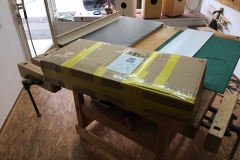 Post ist da: das Paket mit den Hölzern