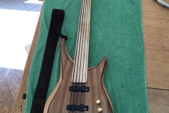Fertiger Bass