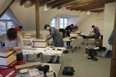 Cajon-Bau-Workshop | Kanten schleifen