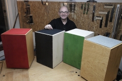Cajon, Cajones in der Klangacht-Werkstatt