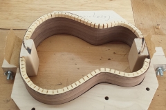 Cavaquinho bauen, Zargen fertig