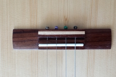 Cavaquinho bauen, Steg fertig