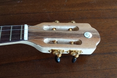 Cavaquinho bauen, fertiger Kopf