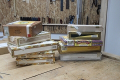 Cigarbox-Guitars, Materialsammlung