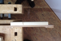 Cigarbox-Guitars, Verstärkung an Leiste geleimt