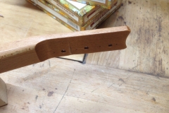 Cigarbox-Guitars, Halskopf fertig gestaltet