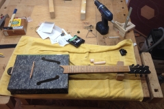 Cigarbox-Guitars, Archivbox-Gitarre fast fertig