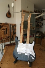 Double-Neck, Front-Ansicht