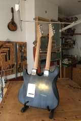 Double-Neck, Rück-Ansicht