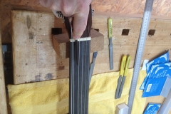 fretless guitar, Saitenlage einstellen, Sattelkerben mit Spezialfeilen bearbeiten
