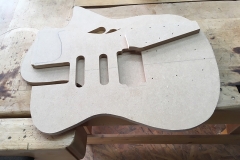 Hollow-Body-E-Gitarre, Frässchablonen