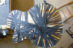 Jazzgitarre restaurieren, Original-Bonding wieder anbringen