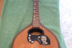 Mandoline restaurieren, fertig polierte Vorderseite