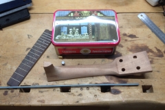 Nikolaus-Ukulele | die Einzelteile