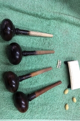 Tanpura, Saiten entfernt, Wirbel, Feinstummer und Steg abmontiert