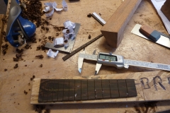 Ukulele bauen, Griffbrett mit Bundschlitzen