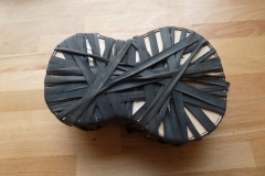 Ukulele bauen, Verschnürung mit Gummilitzen zum Verleimen des Bindings