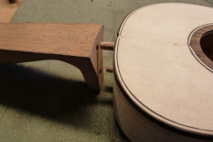 Ukulele bauen, Halsverbindung