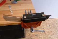 Ukulele bauen, Bünde richten