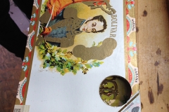 Cigarbox-Guitar, auch innen soll's schön sein