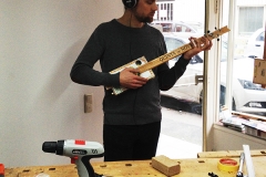 Cigarbox-Guitar, erstes Probespiel